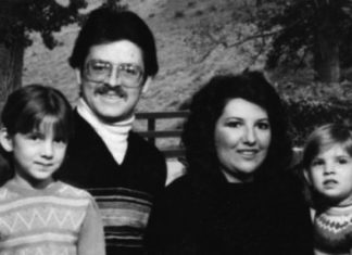 The Aurora Hammer Killer: The Case Then and Now The Bennett Family sits smiling for a black and white portait.