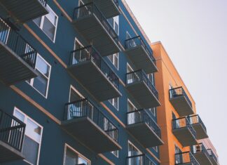 Colorado Judiciary Committee Advances Bill Giving Defendants in Eviction Proceedings a Right to a Jury Trial A shot of the balconies of apartment buildings.